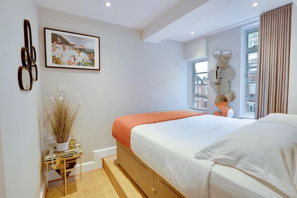 Glamorous Art Deco Flat In Chelsea 런던 외부 사진